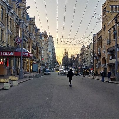 Пішохідну зону на Бессарабці хочуть знову відкрити для авто: деталі - 412x412
