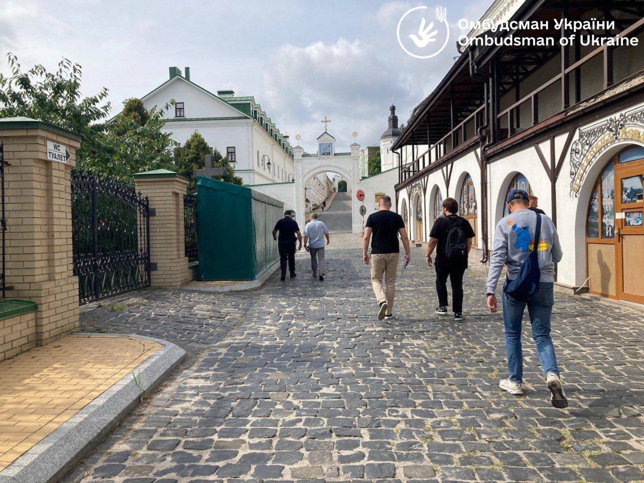 Омбудсман розповів про ймовірні порушення на території "Києво-Печерської лаври"