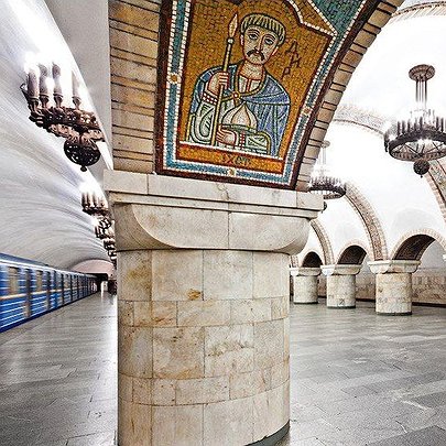 Історія "Золотих Воріт": візитівка київського метро, що мала бути зовсім інакшою - 412x412