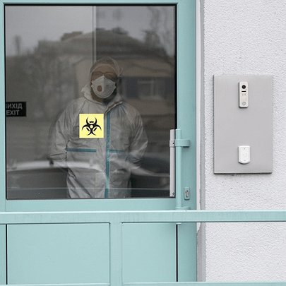 Захворювання на коронавірус у Києві: яка ситуація цього тижня - 412x412