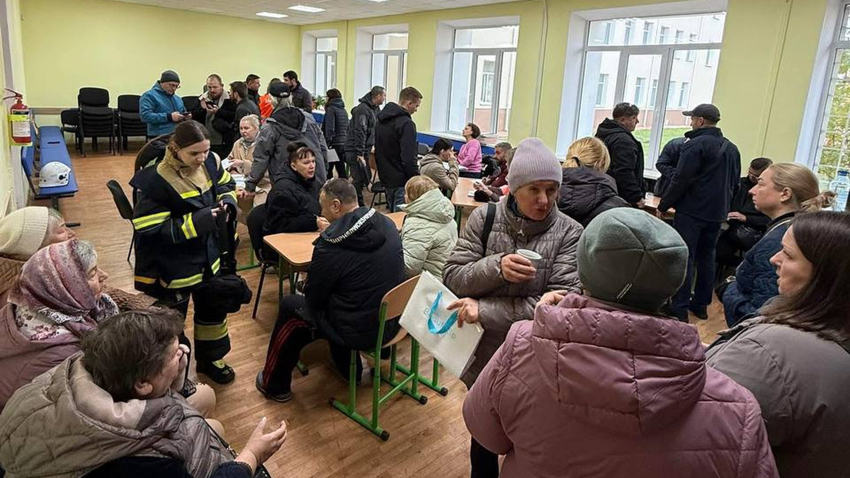У Дарницькому районі розгорнули штаби допомоги постраждалим унаслідок обстрілу: адреси