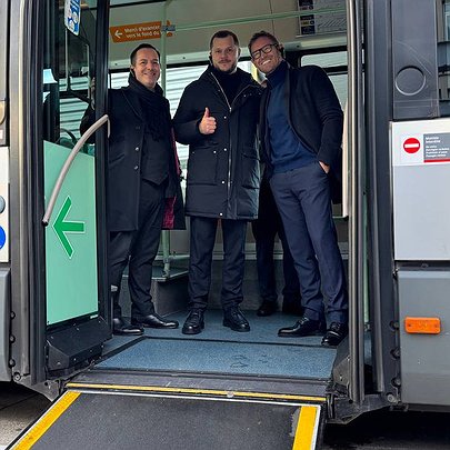 Київщина отримає 260 французьких автобусів: який вони мають вигляд - 412x412