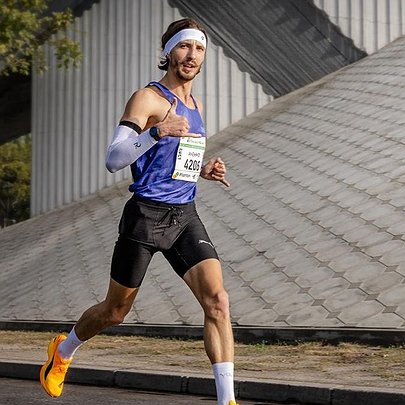 Як аматору стати чемпіоном України з марафону: історія Максима Аненка - 412x412