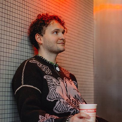 "Росія почала війну тут — на Майдані": розмова з французом Алексі Одоне, який вивчив українську і переїхав до Івано-Франківська - 412x412