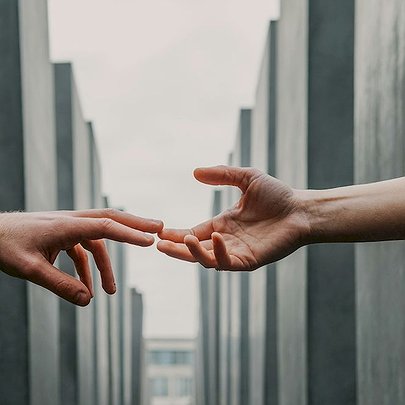 Військова психологія, ефективне спілкування, усвідомлене слухання: психологічні заходи в Києві та онлайн 17–23 листопада - 412x412