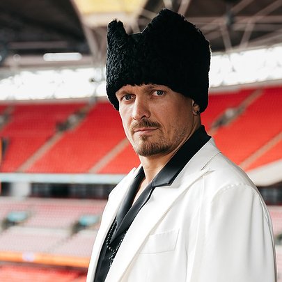 Олександр Усик відмовився від титулу чемпіона світу WBO у надважкій вазі: чому він це зробив - 412x412