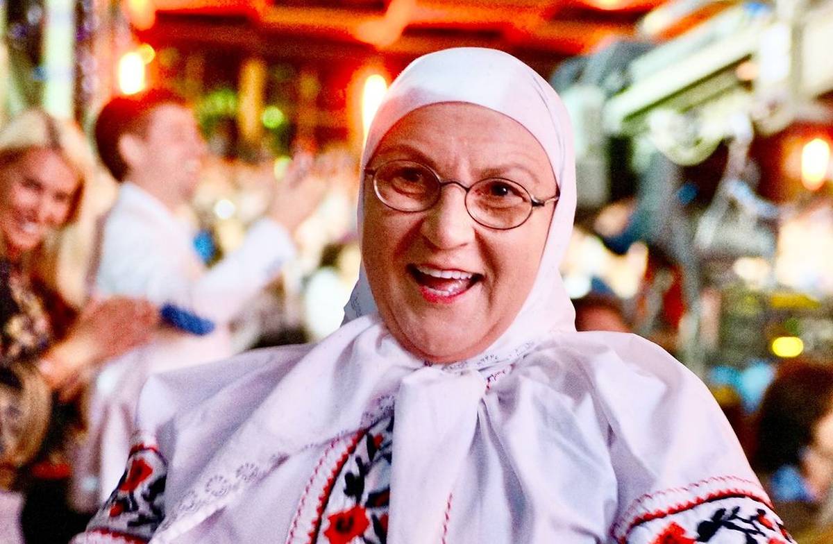 Сценічна мама Вєрки Сердючки стала бабусею
