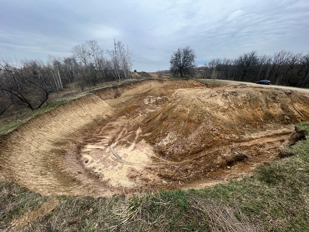 У Києві незаконно видобували корисні копалини